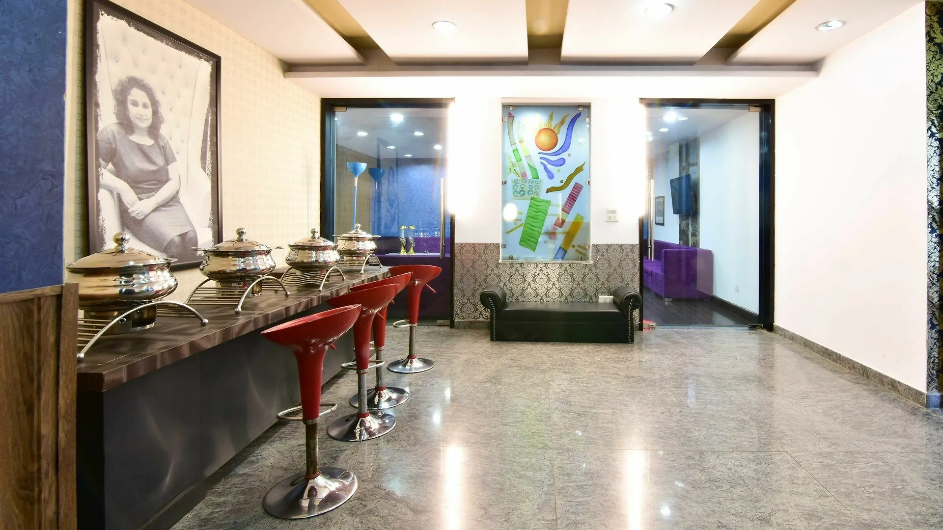 Hotel Prime Γκουργκάον