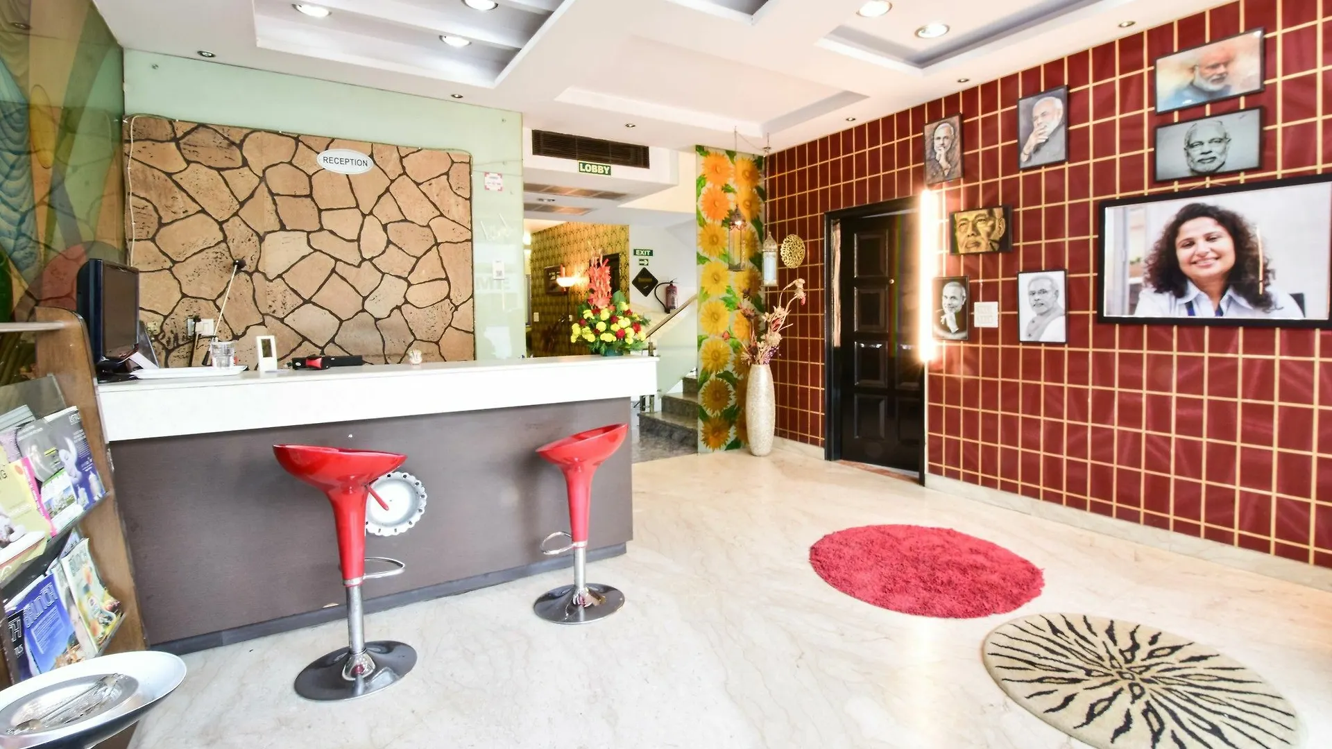 Hotel Prime Γκουργκάον