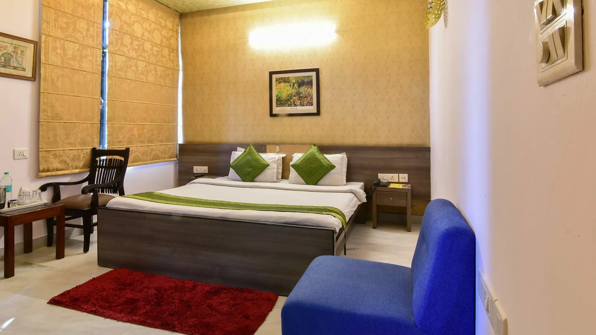 Hotel Prime Γκουργκάον